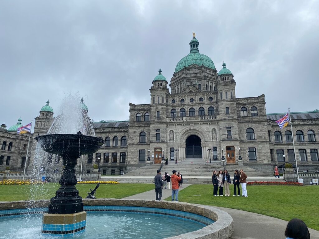 Express Entry vs TR to PR Pathway Canada: Which Immigration Option Is Better in 2026?